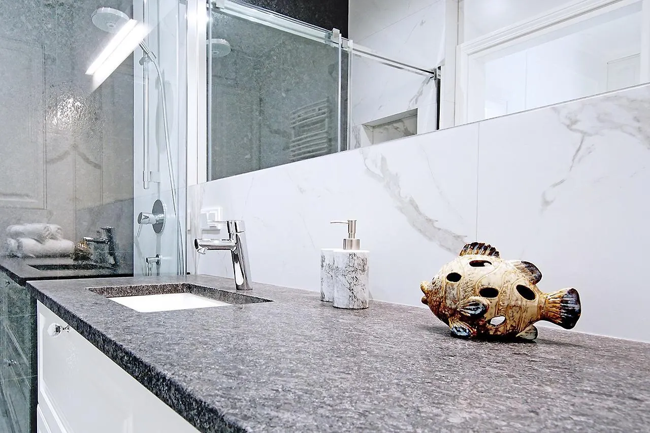 Blue Buddy - Hamptons Gdansk Apartment